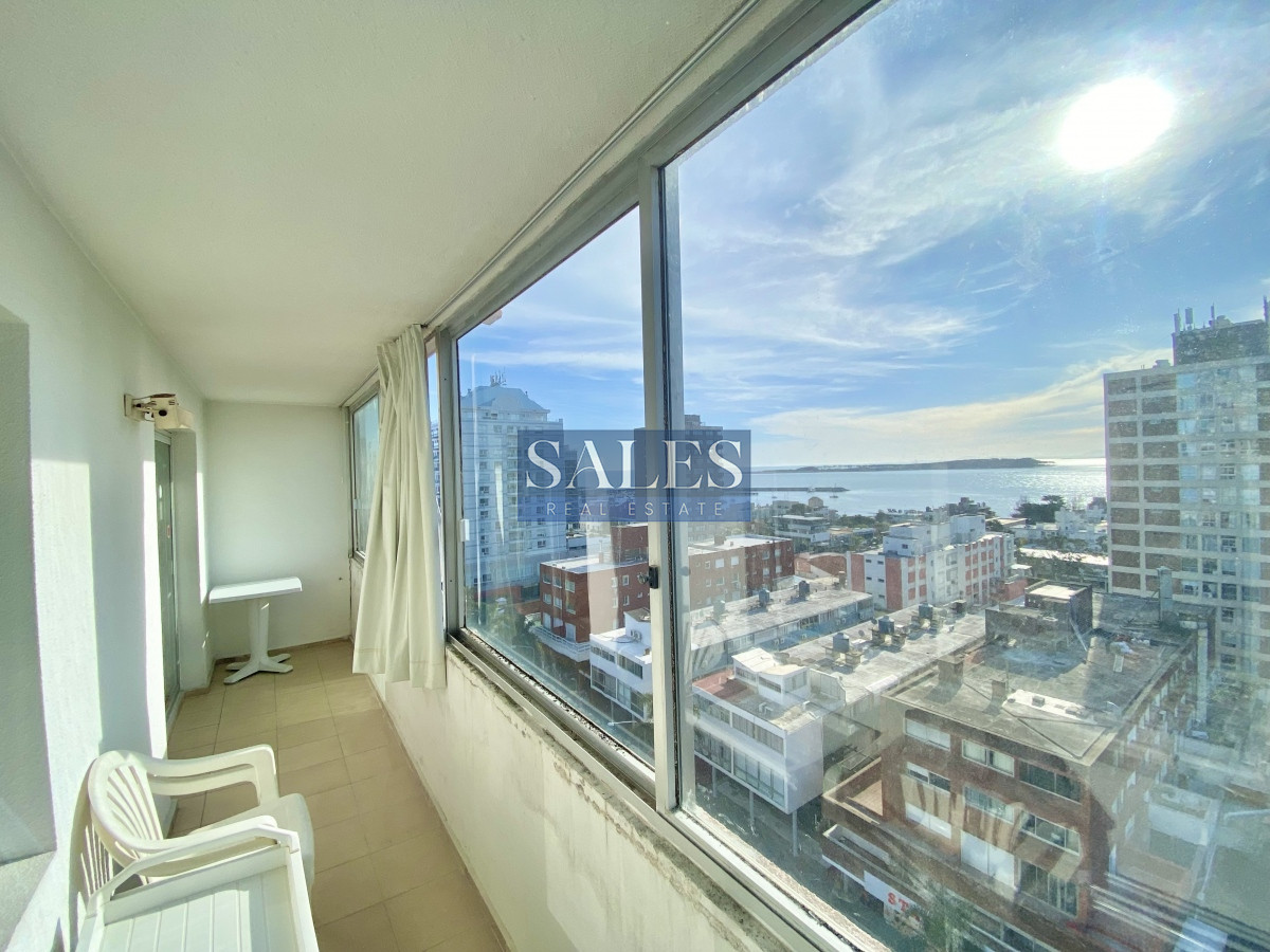 Apartamento ID.267 - VENTA, Apartamento, 2 dormitorios y garaje, Punta del Este, Uruguay