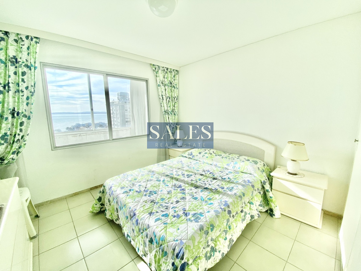 Apartamento ID.267 - VENTA, Apartamento, 2 dormitorios y garaje, Punta del Este, Uruguay