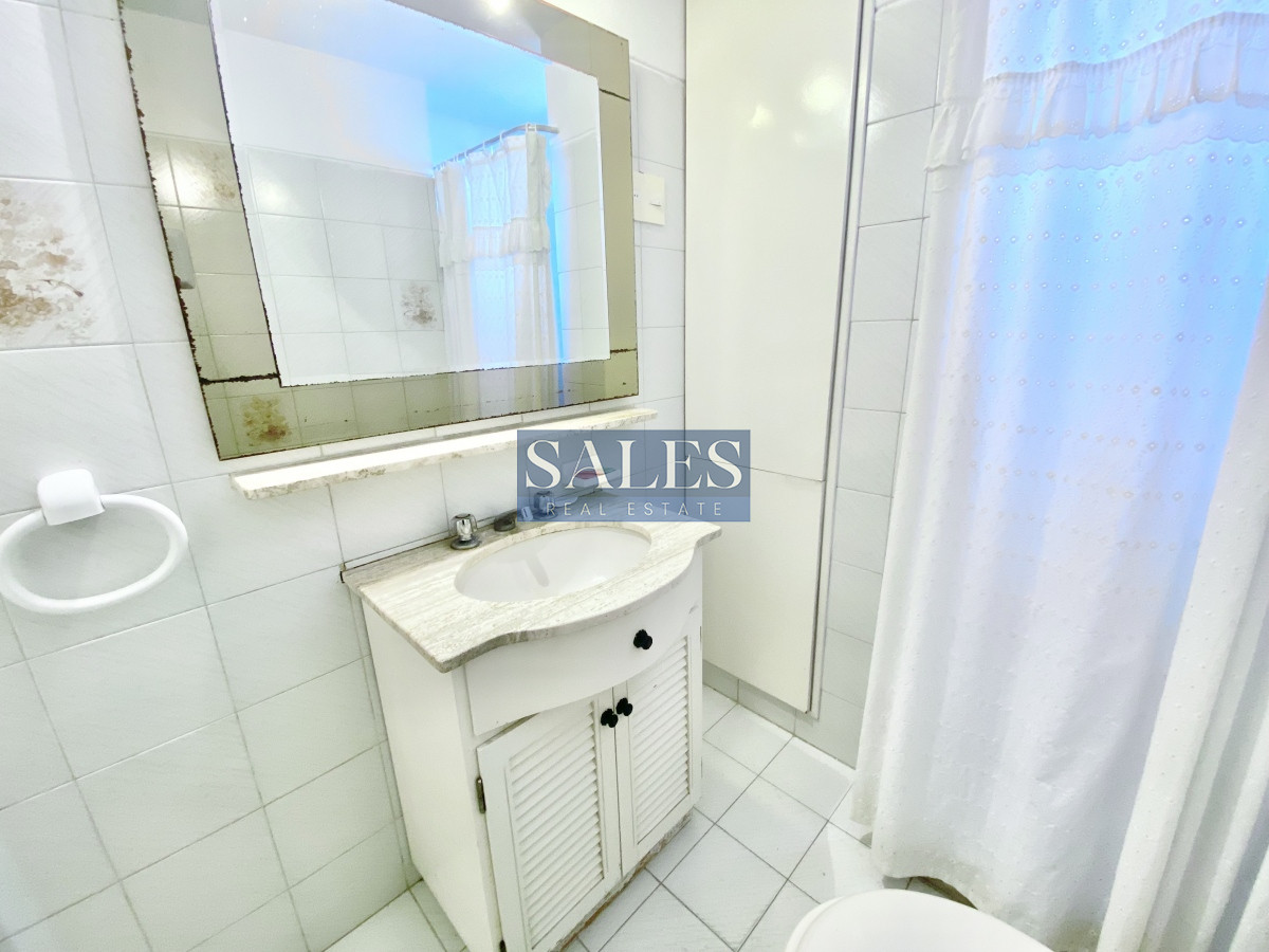 Apartamento ID.267 - VENTA, Apartamento, 2 dormitorios y garaje, Punta del Este, Uruguay