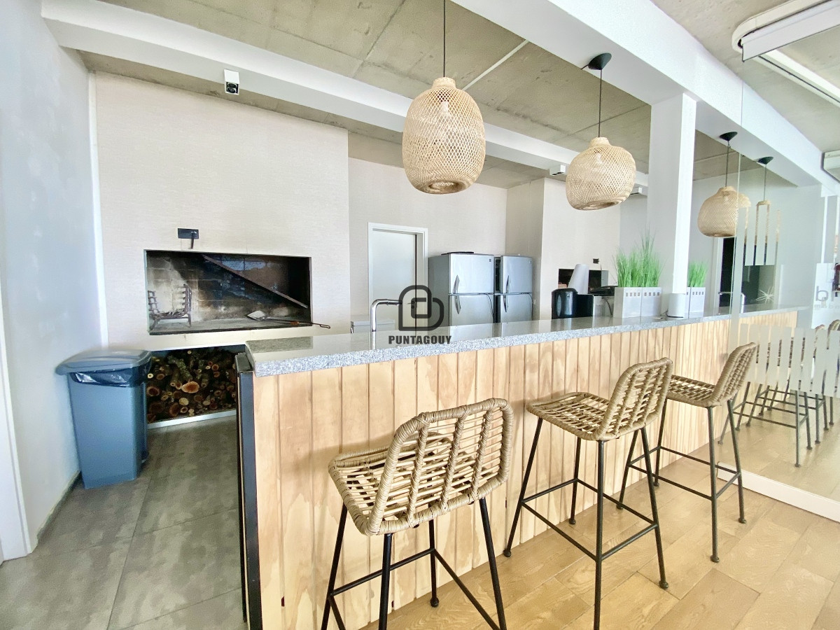 Apartamento ID.1336 - Alquiler 2 dormitorios y dependenciaMansa Punta del Este