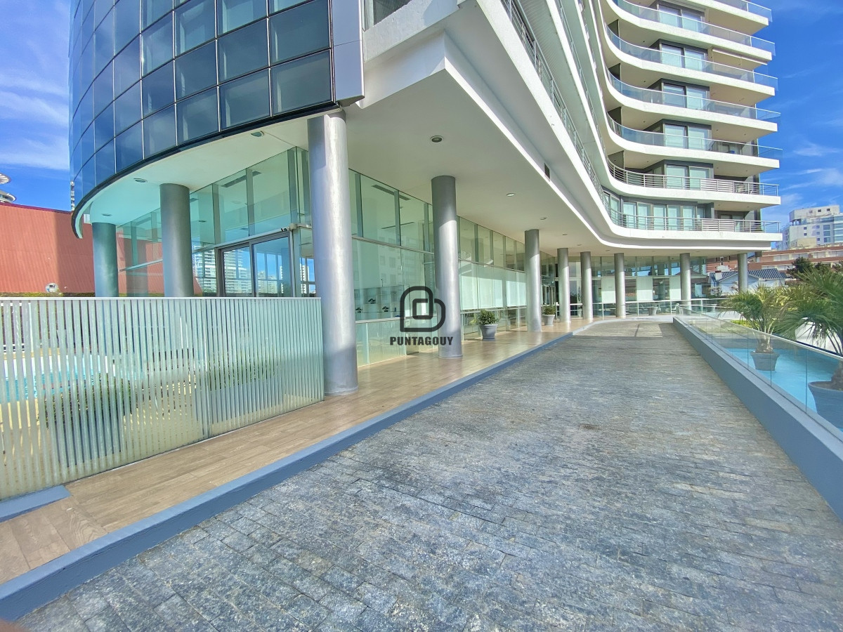 Apartamento ID.1336 - Alquiler 2 dormitorios y dependenciaMansa Punta del Este