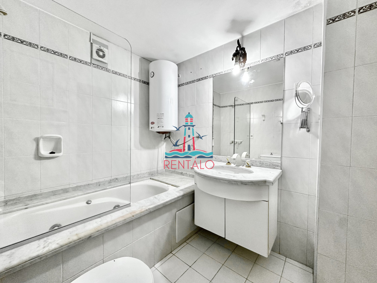 Apartamento ID.54 - Apartamento Venta 2 dormitorios Long Beach Punta del Este 