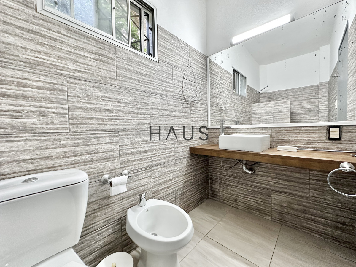 Casa ID.267 - Casa Venta 5 dormitorios Cantegril Punta del Este