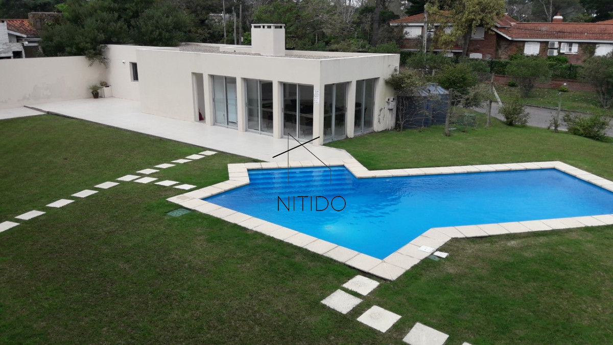 Apartamento ID.311 - VENTA, Apartamento, 2 dormitorios, Punta del Este, Uruguay