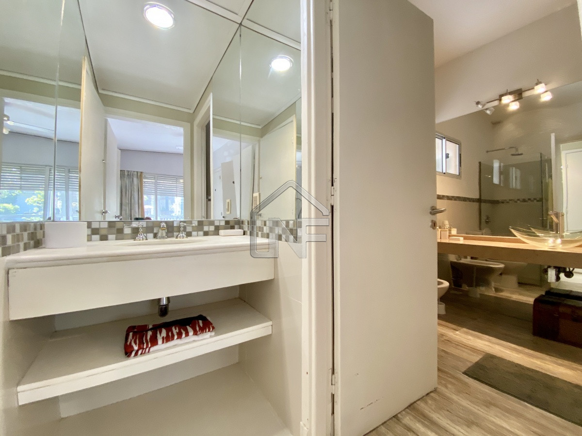 Casa ID.237 - Casa Alquiler 4 dormitorios más dependencia Brava Punta del Este 