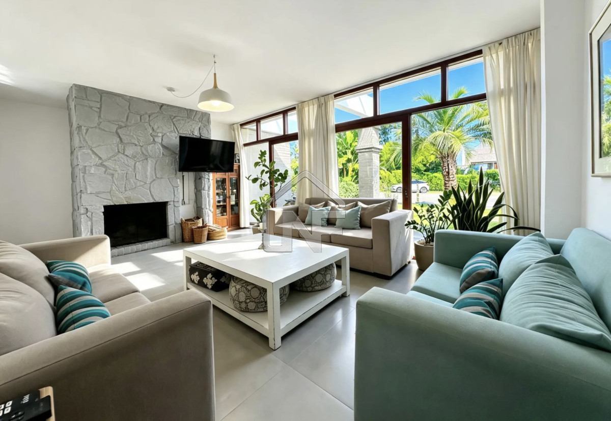 Casa ID.238 - Casa Alquiler de temporada 3 dormitorios, Mansa, Punta del Este