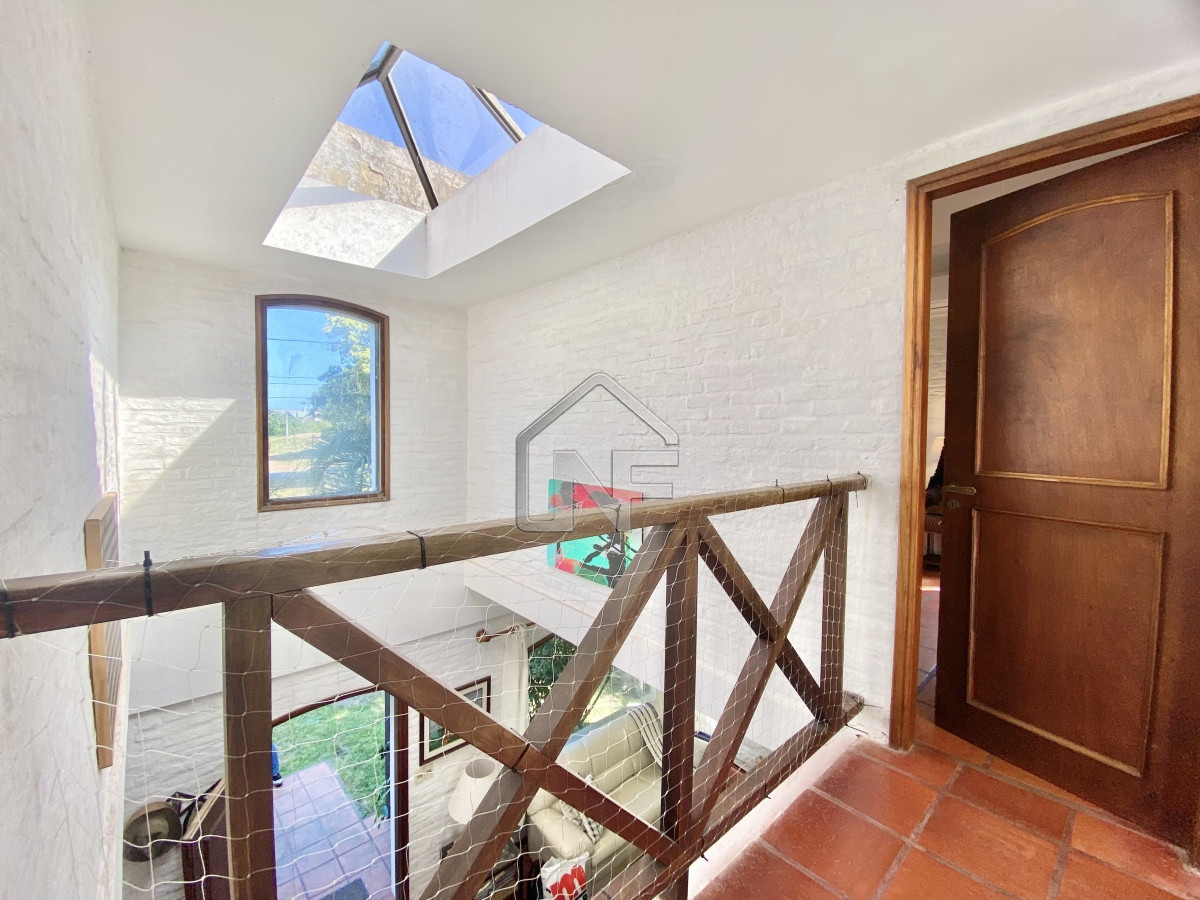 Casa ID.236 - Casa Alquiler Temporada 4 dormitorios Rincón del Indio Brava Punta del Este 
