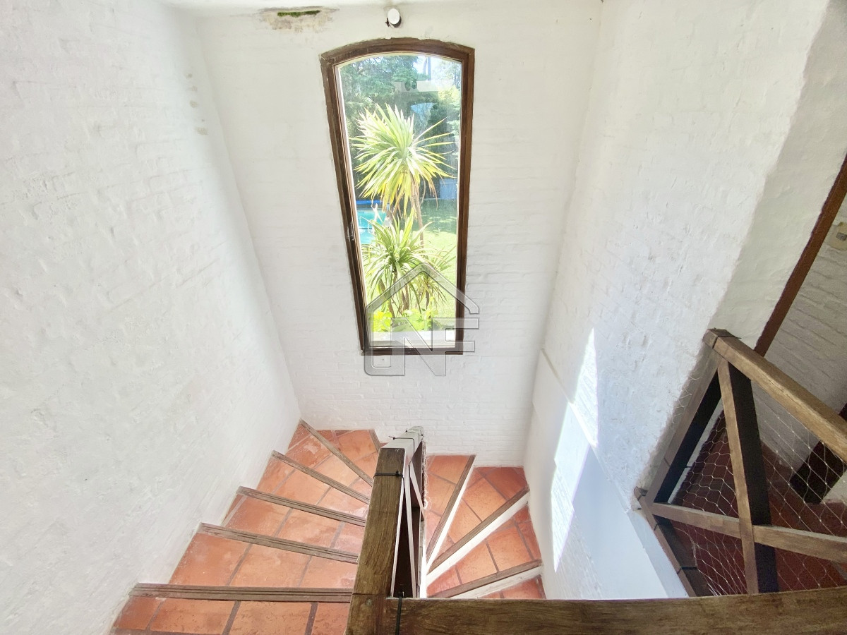 Casa ID.236 - Casa Alquiler Temporada 4 dormitorios Rincón del Indio Brava Punta del Este 