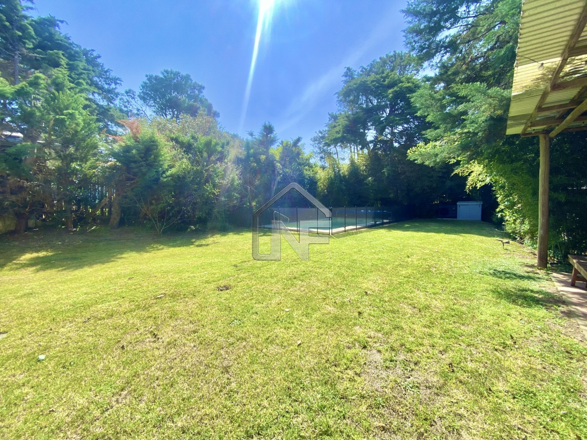 Casa ID.236 - Casa Alquiler Temporada 4 dormitorios Rincón del Indio Brava Punta del Este 