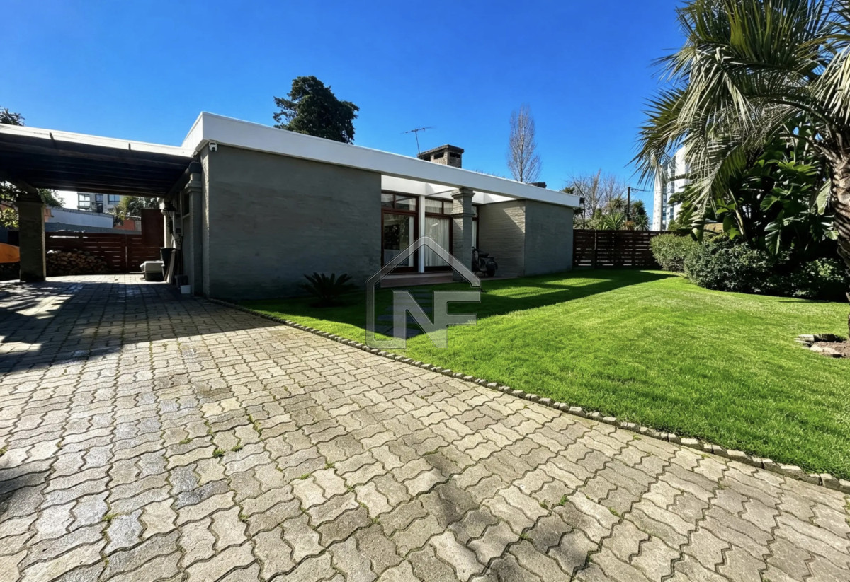 Casa ID.238 - Casa Alquiler de temporada 3 dormitorios, Mansa, Punta del Este