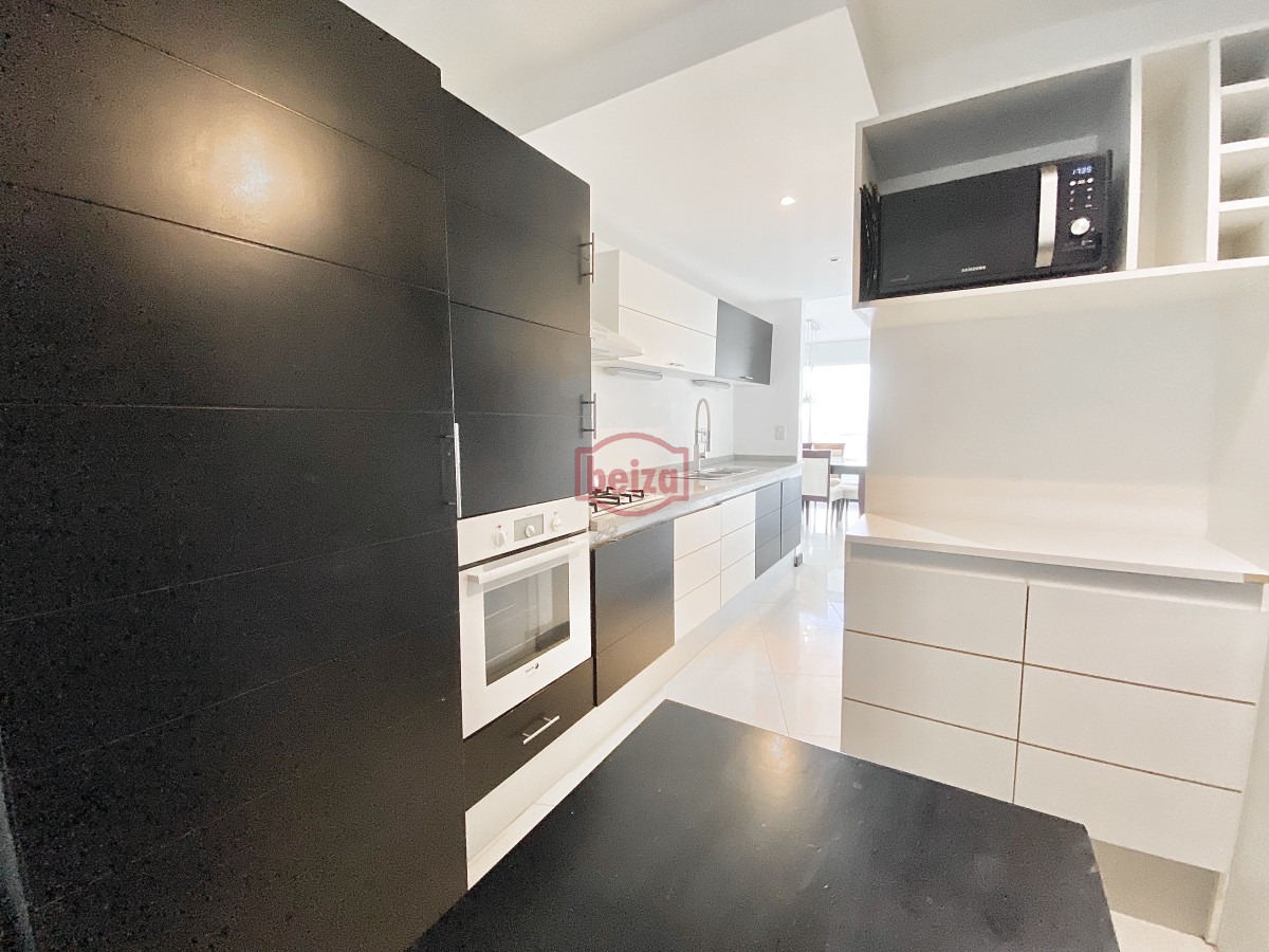 Apartamento ID.165714/Venta-Apartamento-3-dormitorios-en-la-Peninsula- - Alquiler temporada primera linea mansa