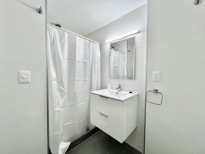 Apartamento Alquiler 1 dormitorio Mansa Punta del Este con Parrillero - RBS9493A