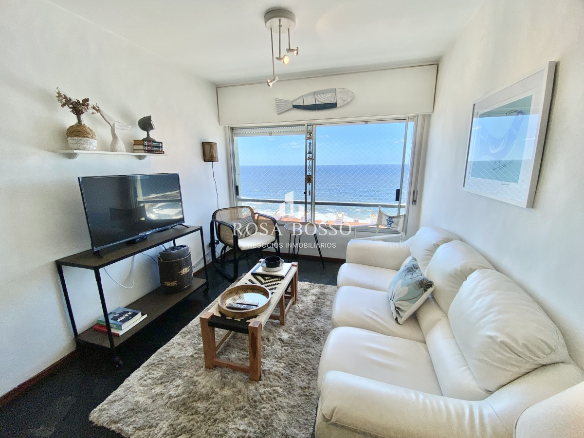 Apartamento 1  dormitorios y medio 1 baños Punta del Este  - RBS8810A