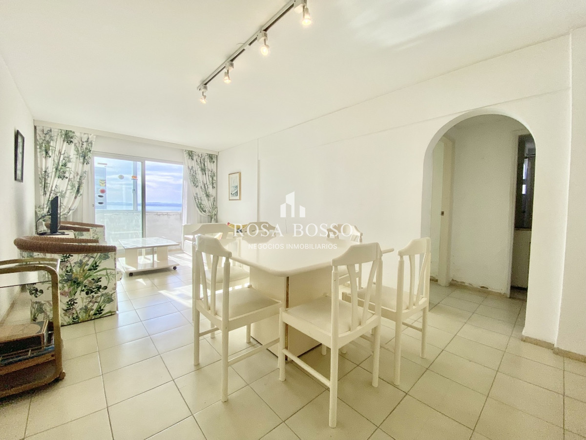 Apartamento  2 dormitorios  Garaje Punta del Este  - RBS760A