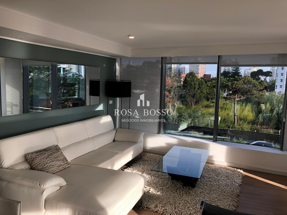 VENTA, Apartamento, 3 dormitorios, Punta del Este, Uruguay, con terraza - RBS5025A