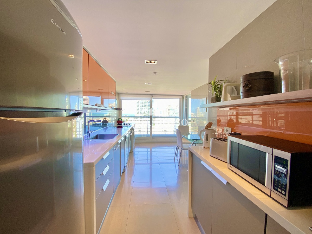 Apartamento ID.8115 - Apartamento 3 dormitorios 4 baños  Punta del Este 