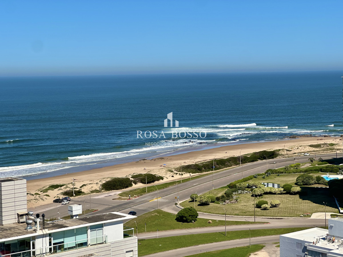 Apartamento ID.8866 - Apartamento Venta 2 dormitorios Brava Punta del Este