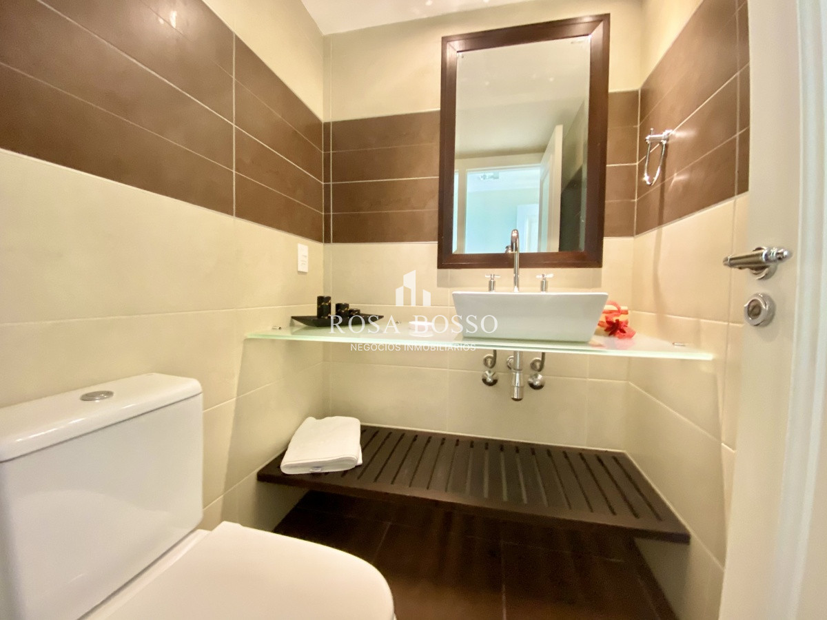 Apartamento ID.1293 -  Apartamento  3 dormitorios  Península Punta del Este Uruguay