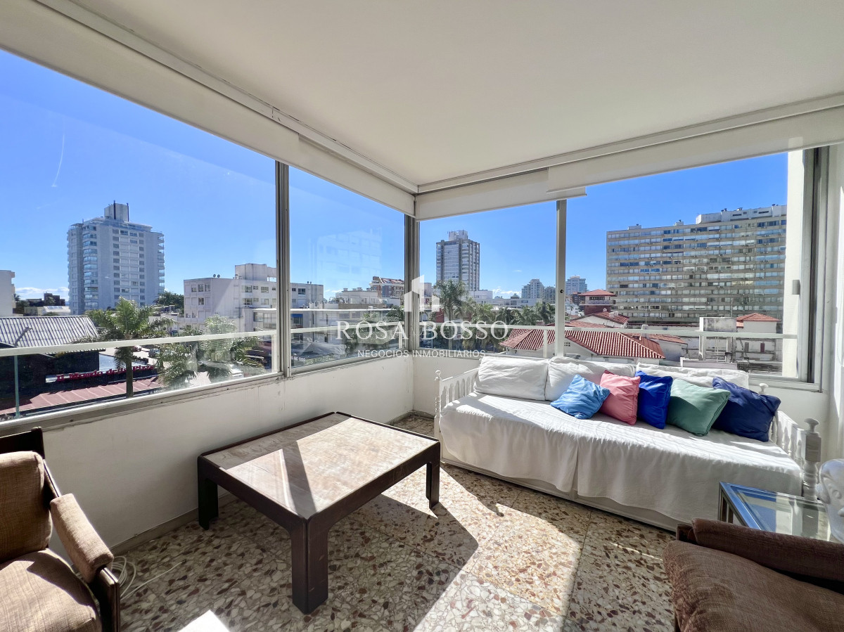 Apartamento ID.9712 - Apartamento Venta 2 dormitorios Península Punta del Este