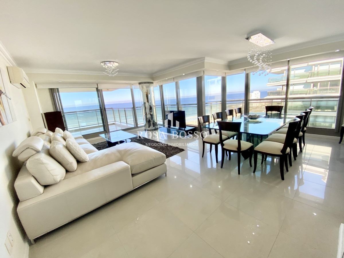 Apartamento ID.5741 - Apartamento 4 dormitorios  Garaje  vista Playa Brava  Punta del Este, Uruguay