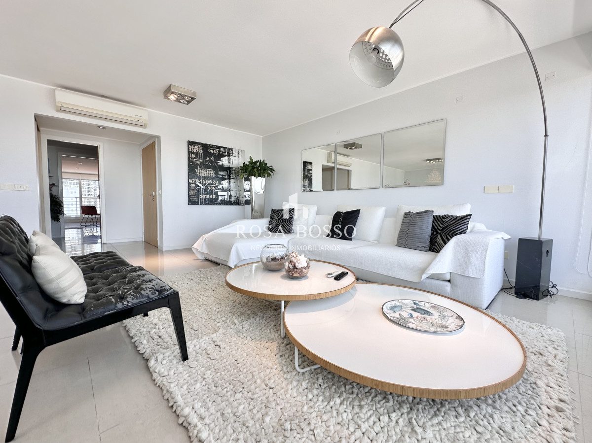 Apartamento ID.5040 - Apartamento Venta 3 dormitorios Punta del Este Mansa