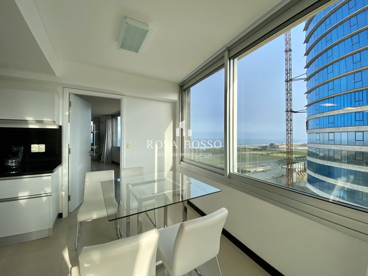 Apartamento ID.5813 - Espectacular Apartamento frente a playa brava 