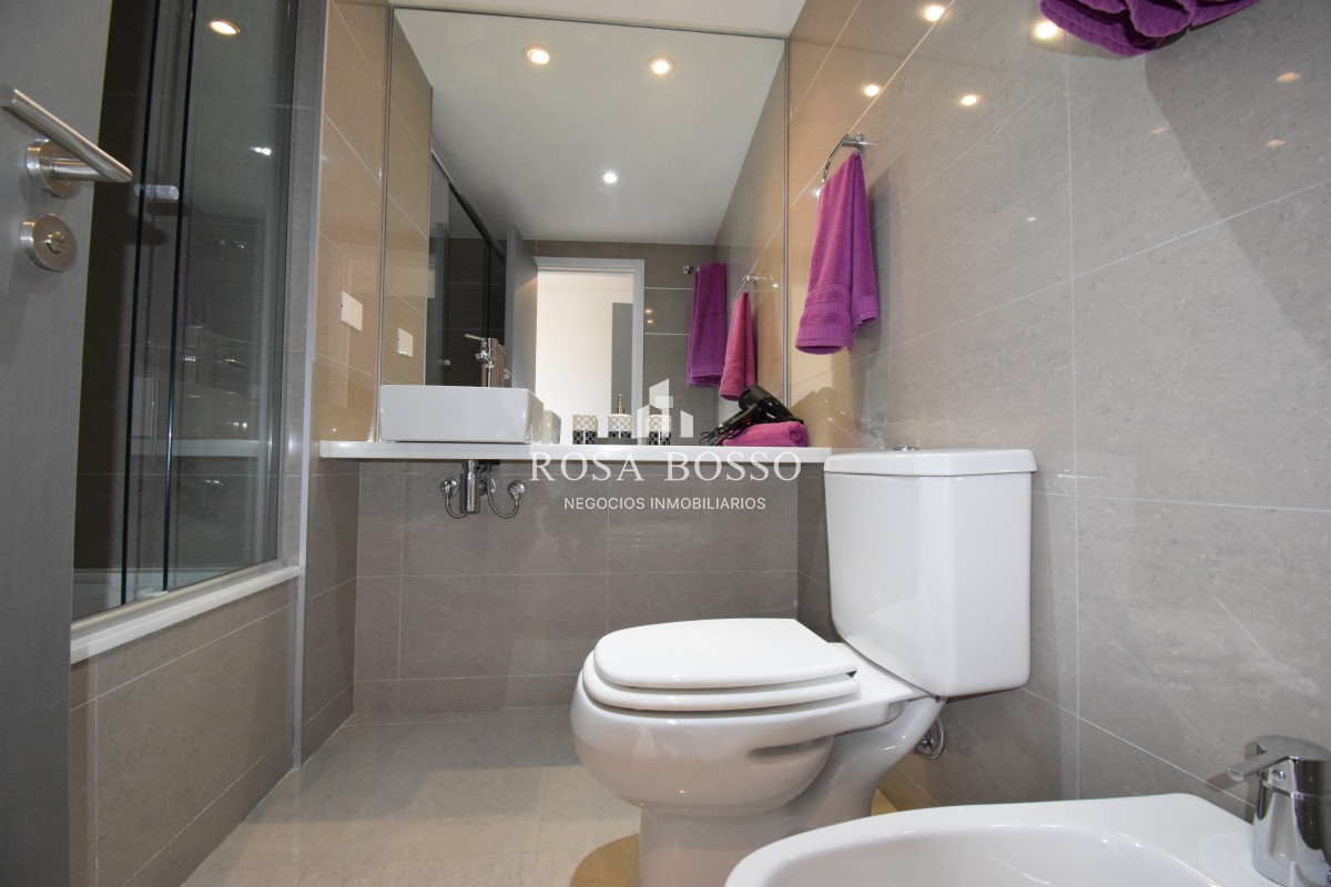 Apartamento ID.5041 - VENTA, apartamento, 2 dormitorios, Mansa, Punta del Este, Uruguay.