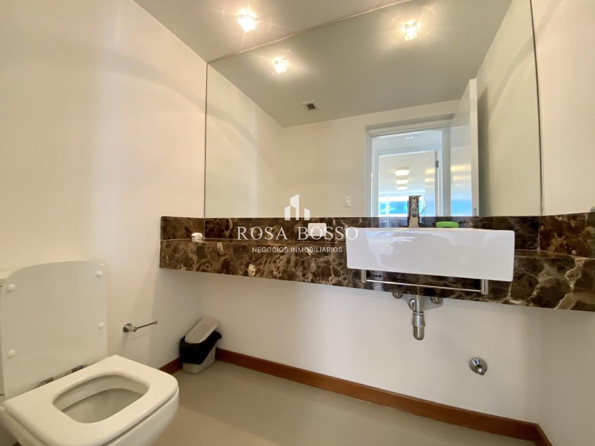 Apartamento ID.5813 - Espectacular Apartamento frente a playa brava 
