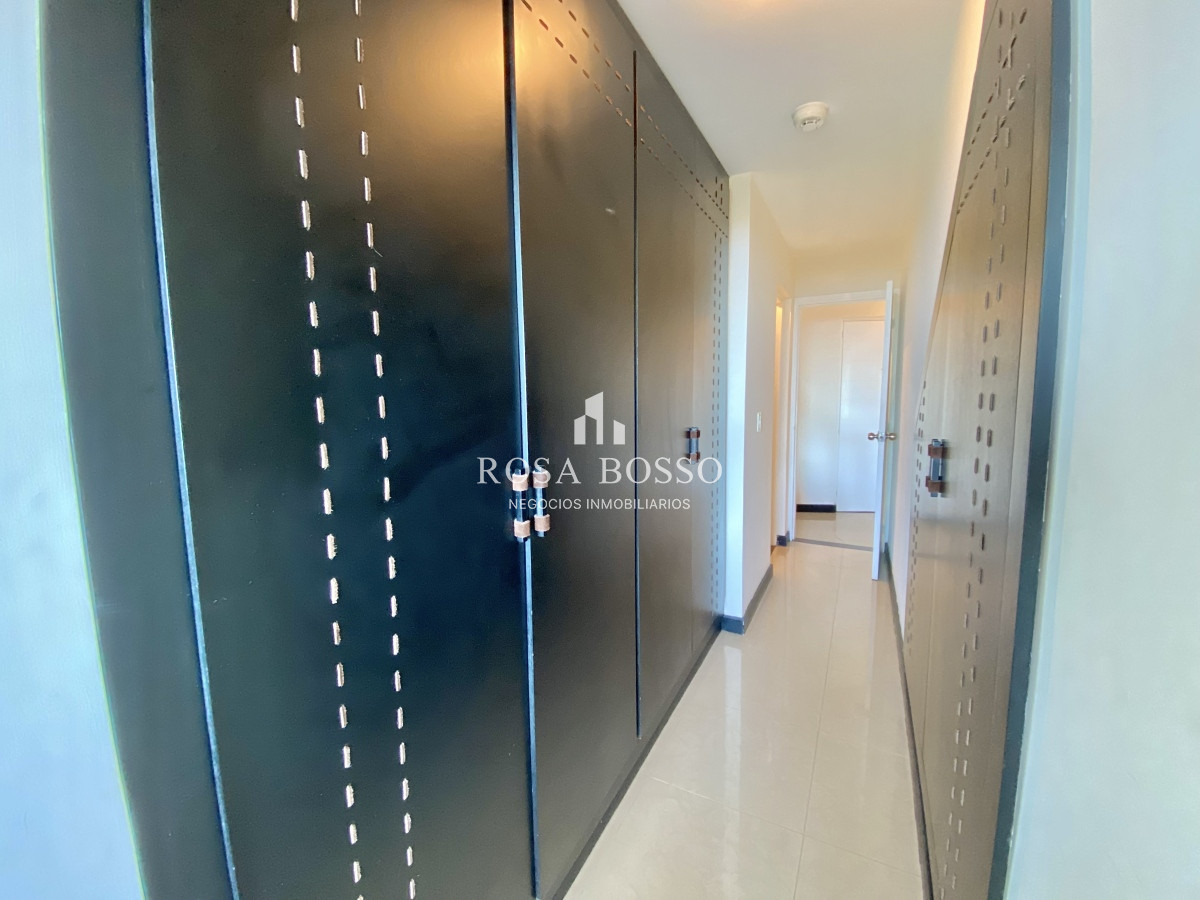 Apartamento ID.5354 - Apartamento Venta 3 dormitorios Mansa Punta del Este