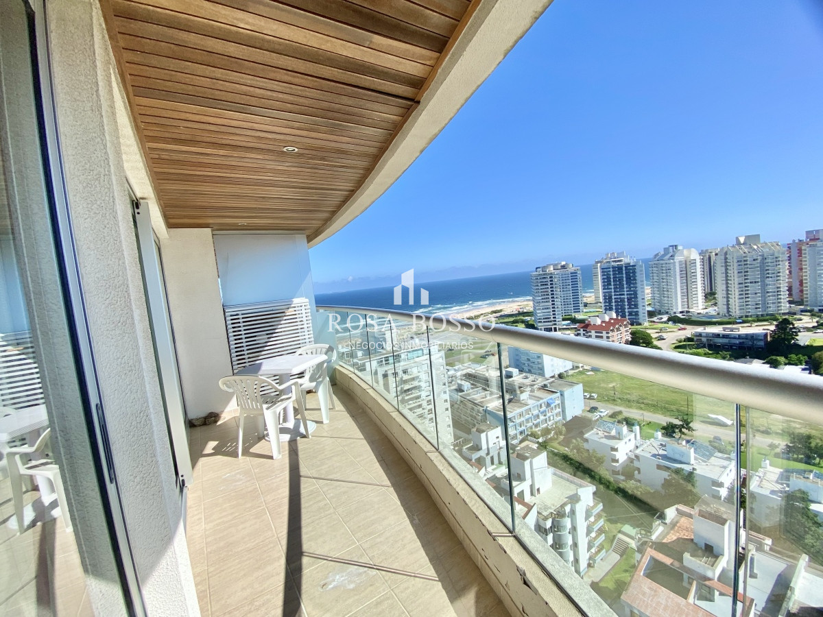 Apartamento ID.8866 - Alquiler, Apartamento, 3 dormitorios, Icon Brava, Punta del Este, Uruguay