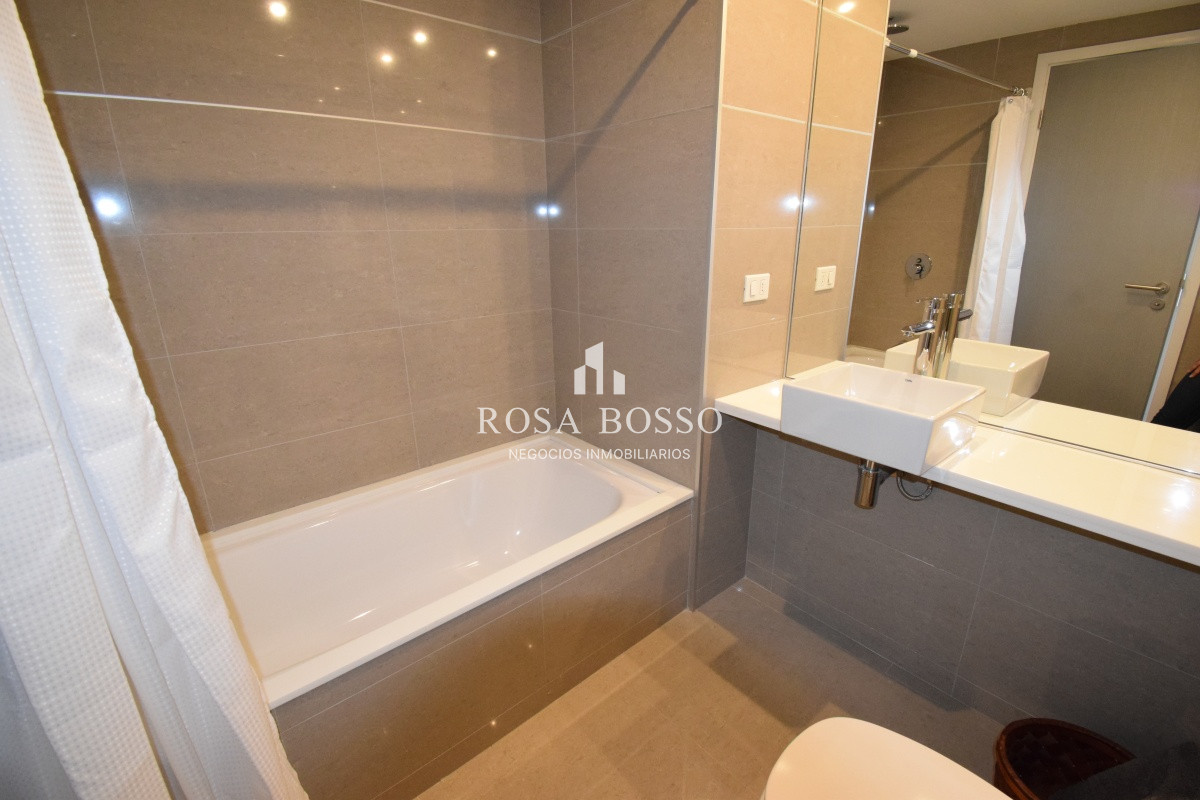 Apartamento ID.5043 - Apartamento Venta 2 dormitorios Mansa Punta del Este