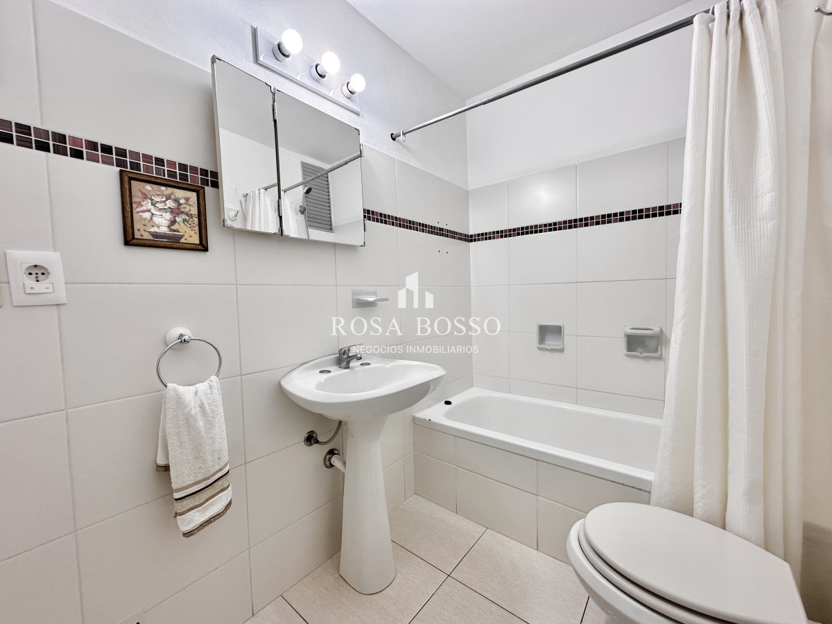 Apartamento ID.1777 - Apartamento Venta 2 dormitorios y medio Península Punta del Este