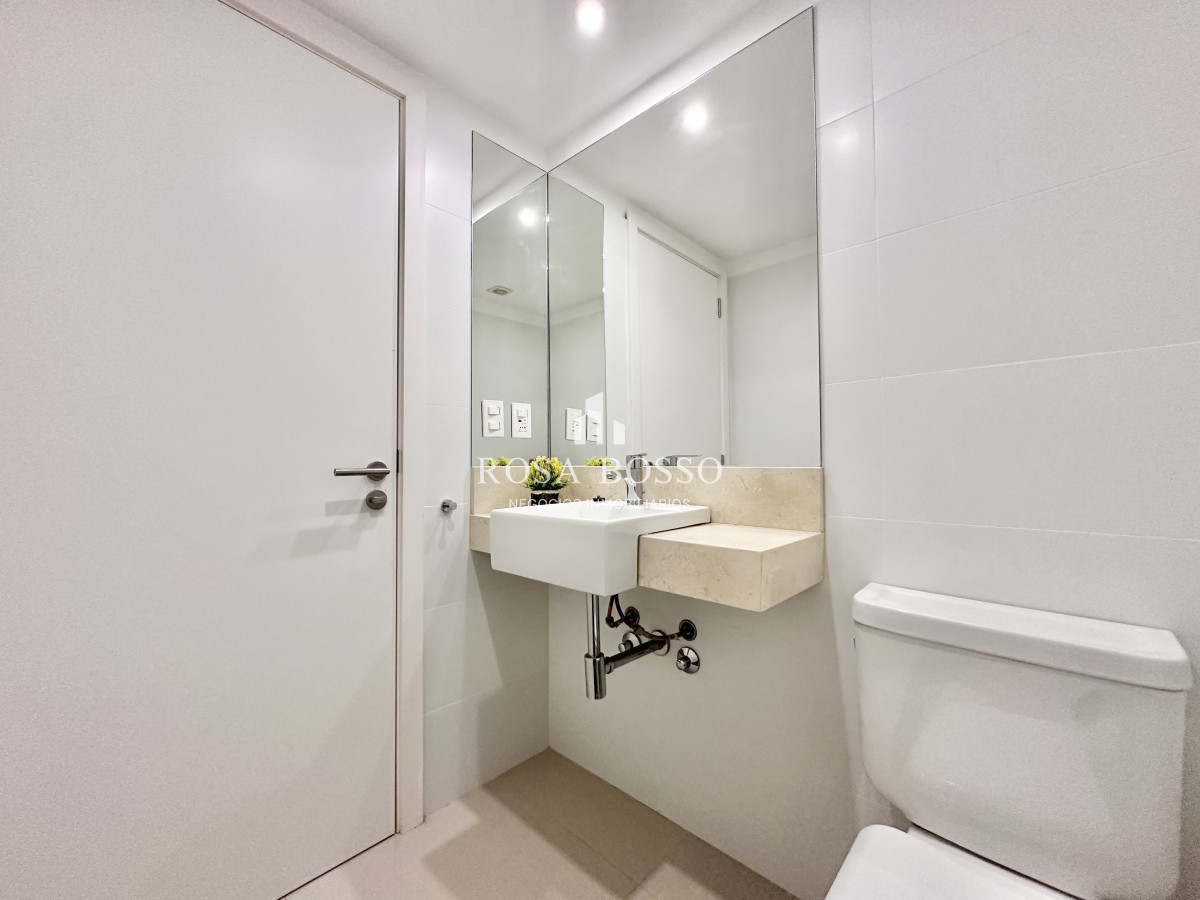 Apartamento ID.9585 - Penthouse Venta Playa Mansa Punta del Este
