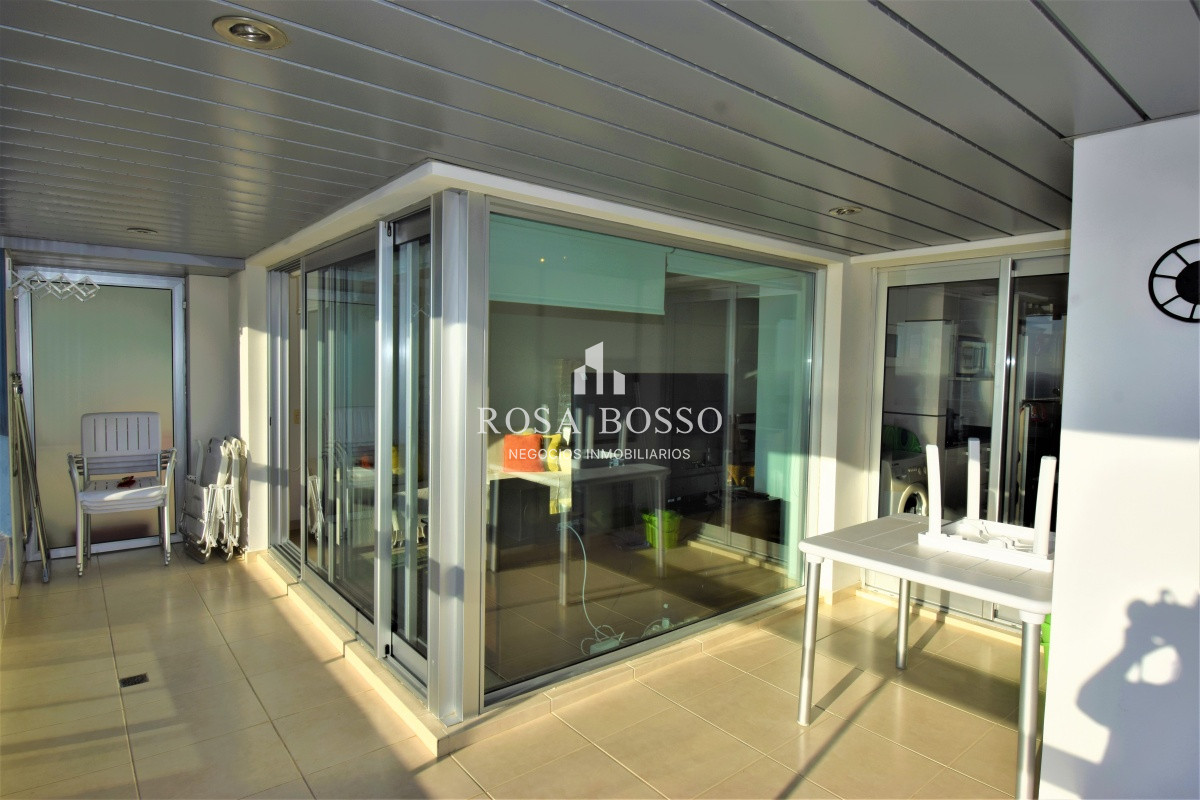 Apartamento ID.4976 - Apto, con hermosa ubicación, cerquita de todo, conrad, gorlero, playa, certros comerciales y más. 
