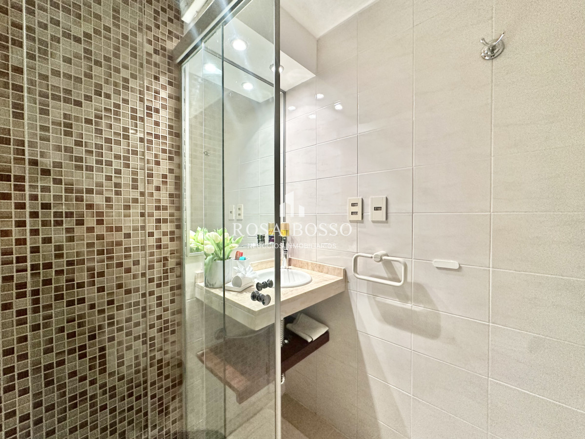 Apartamento ID.3010 - Apartamento Venta 2 dormitorios Península Punta del Este