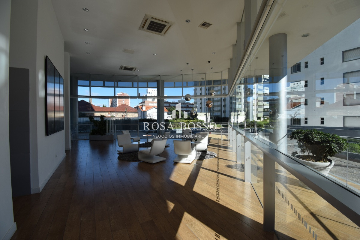 Apartamento ID.5040 - Apartamento, Venta, 3 dormitorios, Punta del Este, Mansa