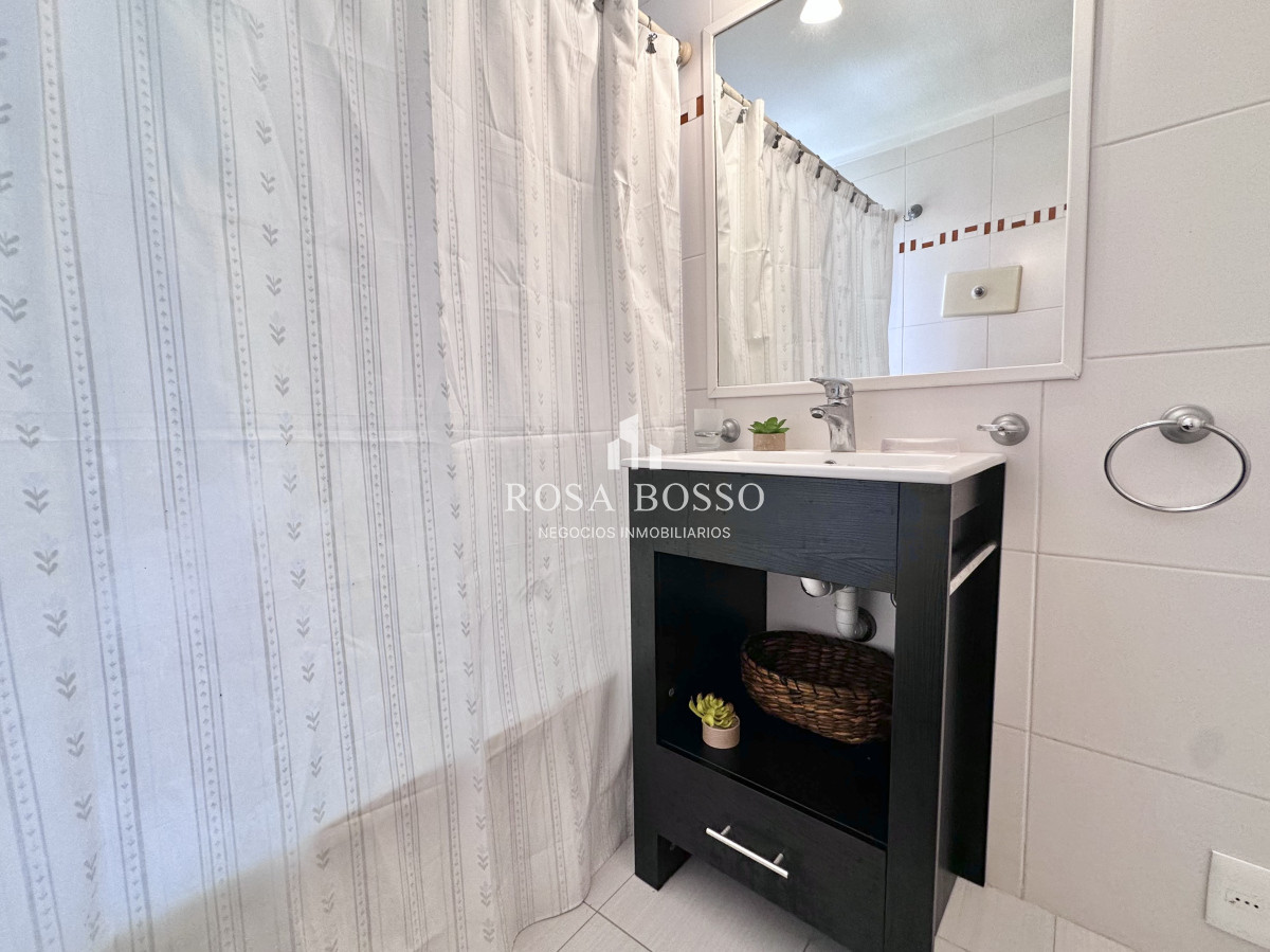 Apartamento ID.2568 - Venta Apartamento 2 dormitorios Punta del Este Brava piso alto