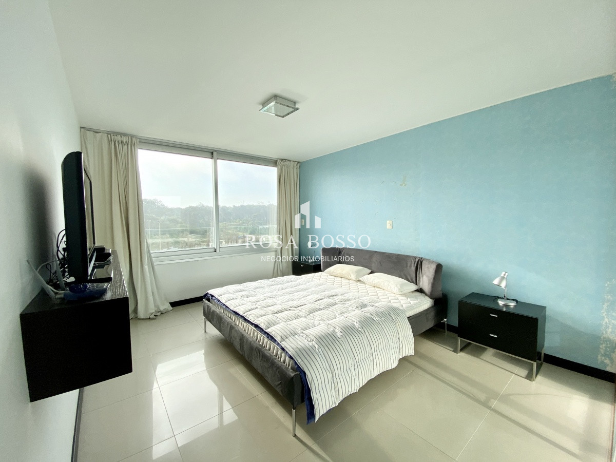 Apartamento ID.5813 - Espectacular Apartamento frente a playa brava 
