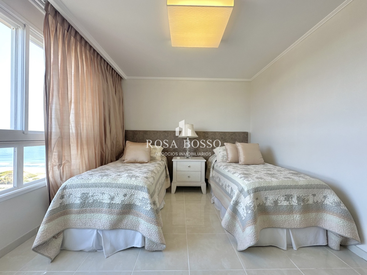 Apartamento ID.9348 - Apartamento Le Jardín Venta 3 dormitorios  Mansa  Punta del Este