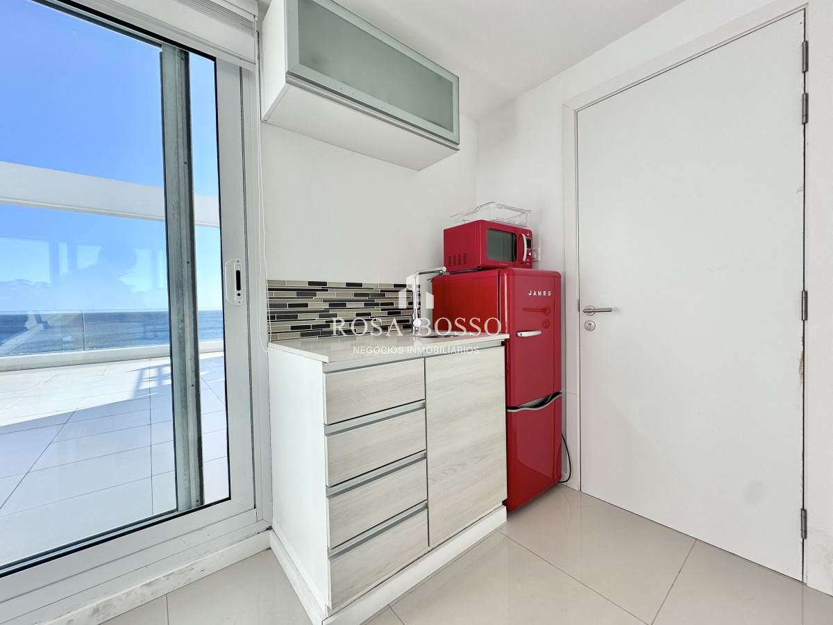 Apartamento ID.9585 - Penthouse Venta Playa Mansa Punta del Este