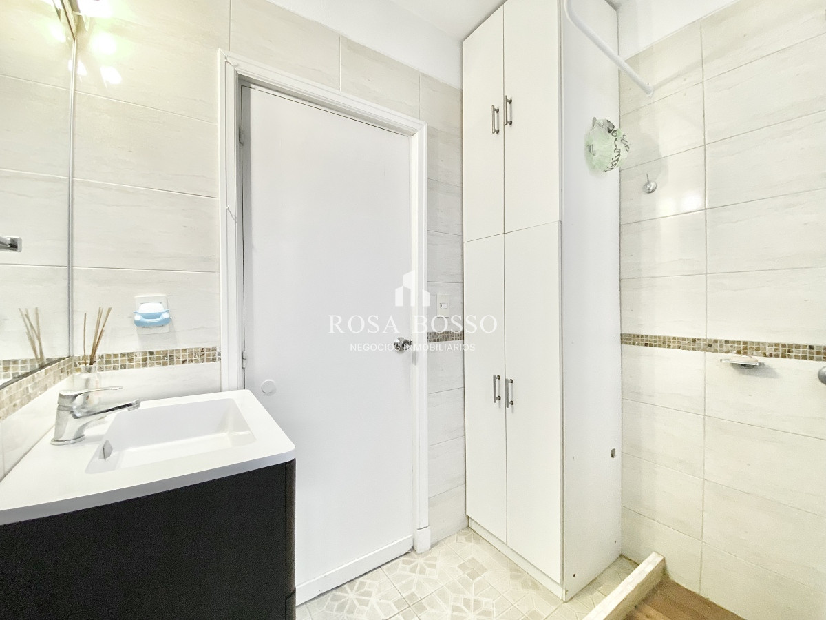 Apartamento ID.9267 - Apartamento Venta 1 dormitorio y medio Patio Parrillero Garaje Península Punta del Este