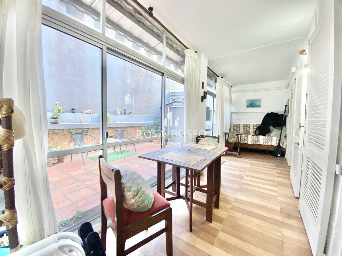 Apartamento ID.9267 - Apartamento Venta 1 dormitorio y medio Patio Parrillero Garaje Península Punta del Este