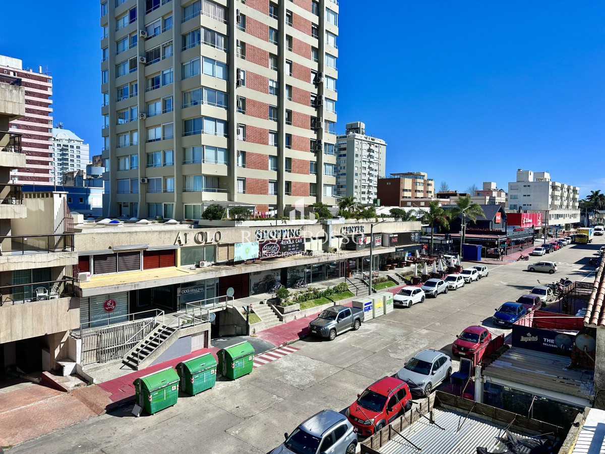 Apartamento ID.331 - Apartamento Venta 2 dormitorios Península Punta del Este
