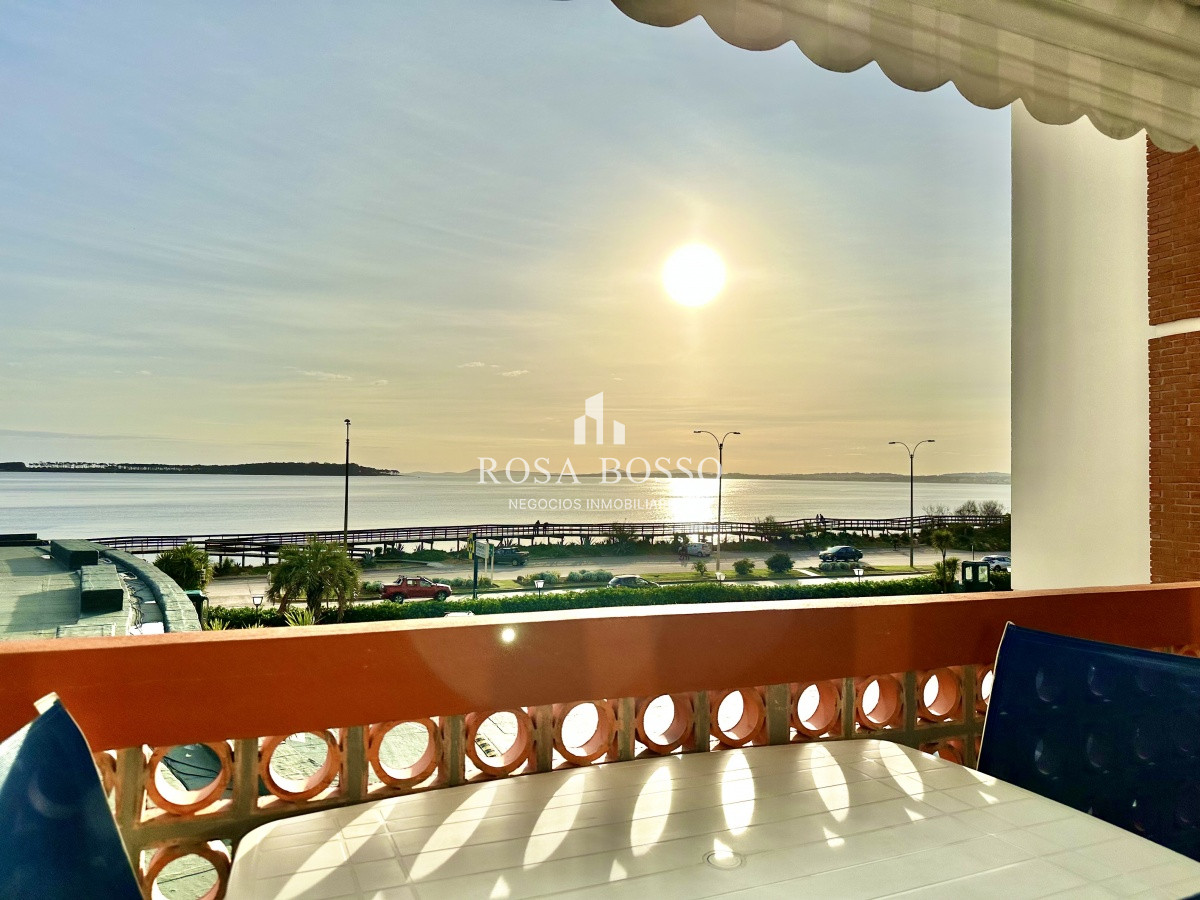 Apartamento ID.7212 - Apartamento Venta 1 dormitorio Mansa Punta del Este Primera Línea de la Mansa con vista