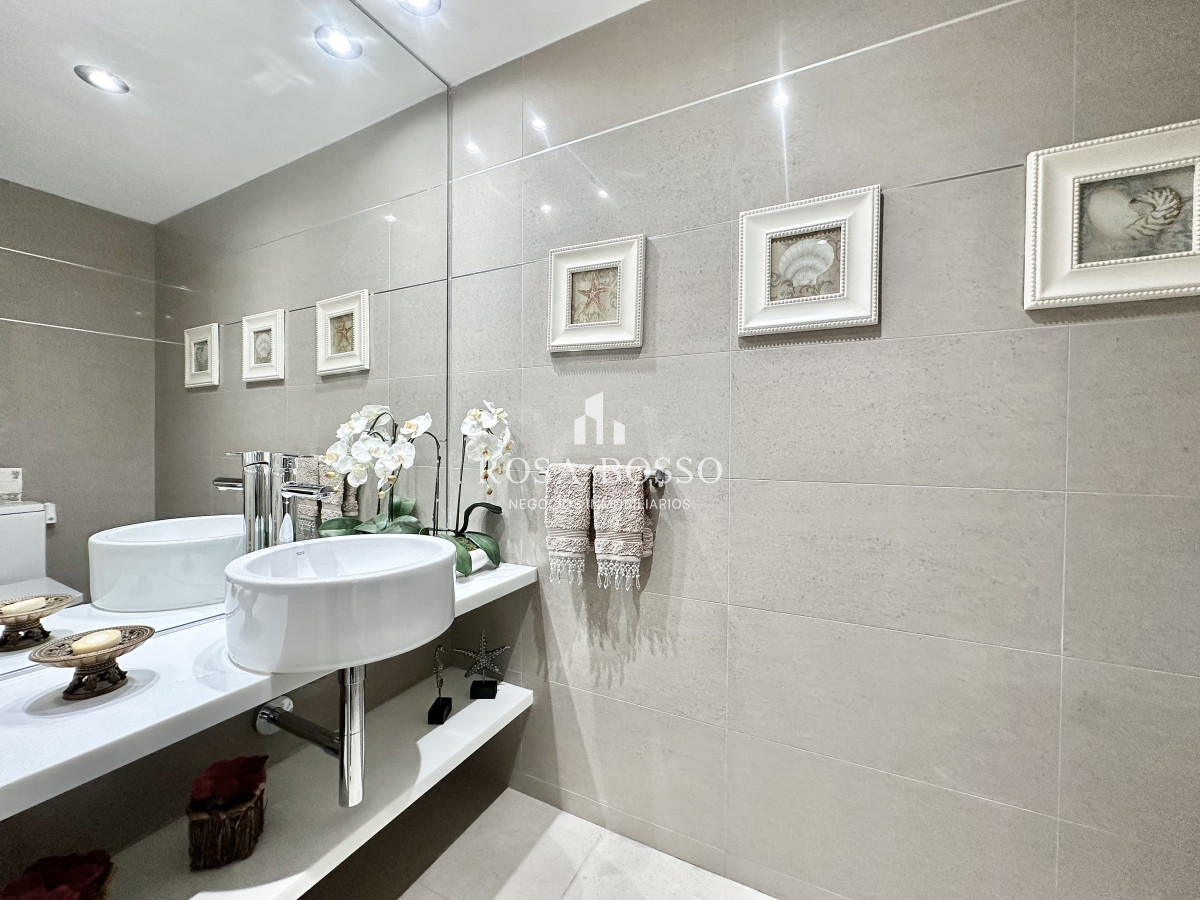 Apartamento ID.5040 - Apartamento Venta 3 dormitorios Punta del Este Mansa