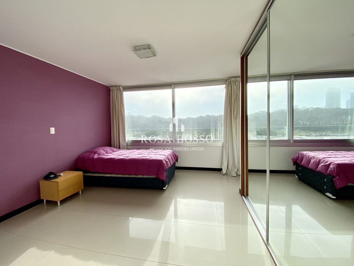 Apartamento ID.5813 - Espectacular Apartamento frente a playa brava 