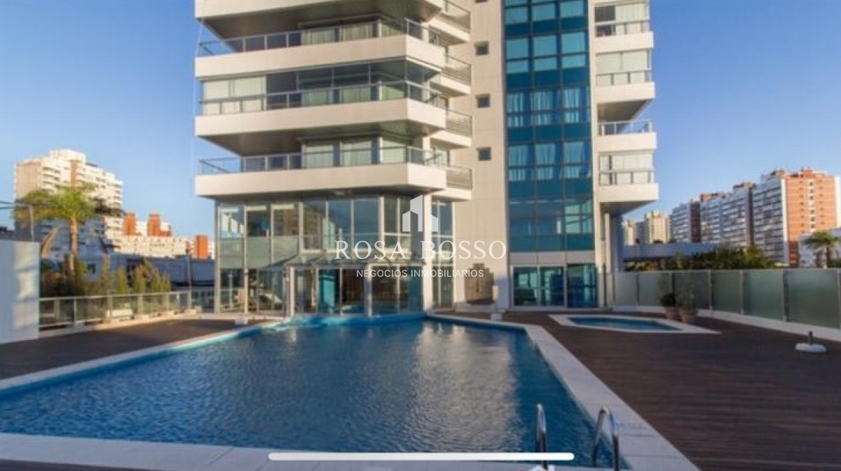 Apartamento ID.4976 - Apto, con hermosa ubicación, cerquita de todo, conrad, gorlero, playa, certros comerciales y más. 