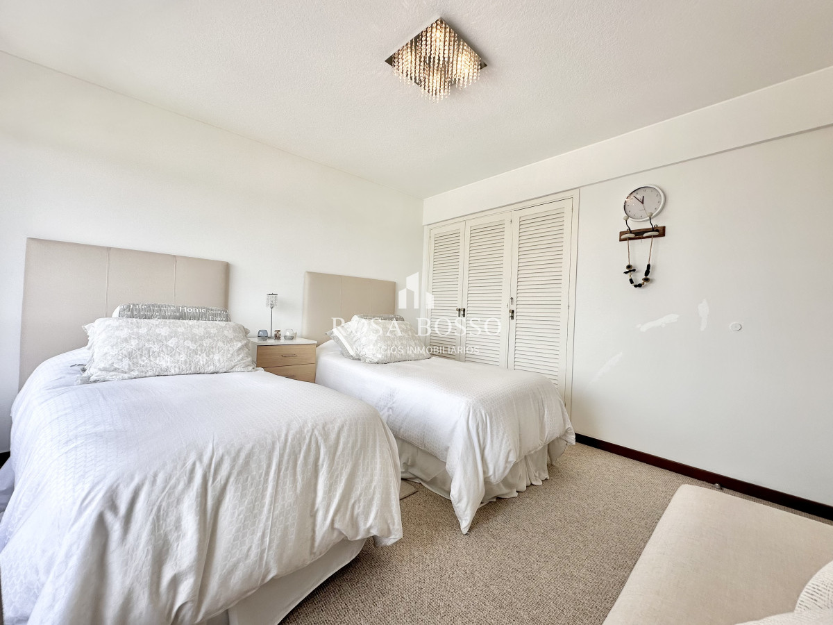 Apartamento ID.9548 - Apartamento Venta 3 dormitorios Roosevelt Punta del Este