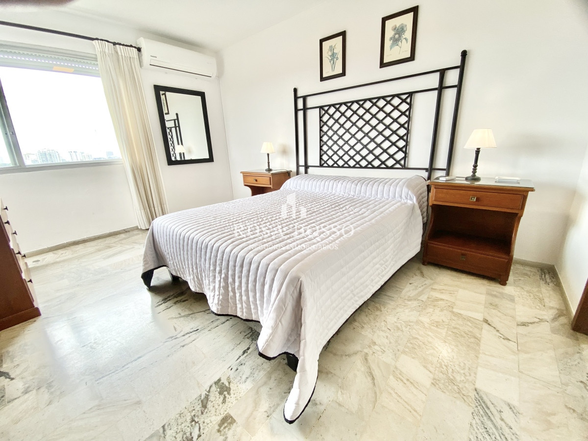 Apartamento ID.1590 - VENTA, Apartamento, 3 dormitorios, Punta del Este, Uruguay