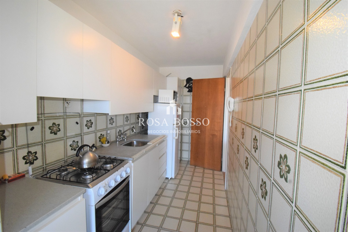 Apartamento ID.12 - VENTA, Apartamento, 2 dormitorios con Garaje, con vista, Brava, Punta del Este, Uruguay
